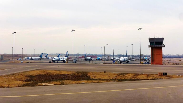 EgyptAir będzie obsługiwał 13 lotów miesięcznie między Egiptem a Chinami