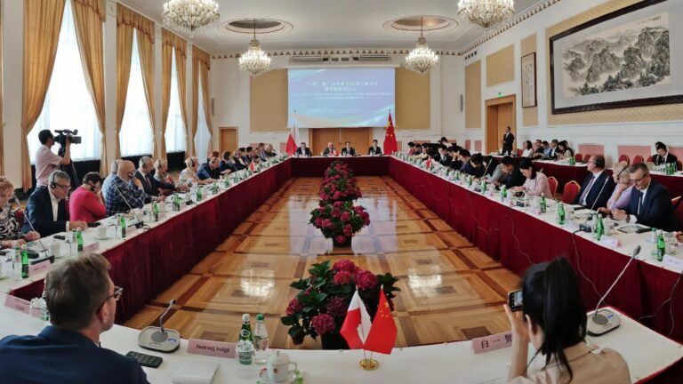 „Pas i Szlak” nadaje nowy impuls stosunkom chińsko-polskim. Dialog z mediami