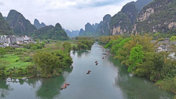 Bezpośrednie połączenie lotnicze Guilin – Surabaja