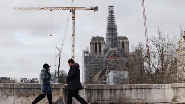 Chiny i Francja będą współpracować przy odbudowie katedry Notre Dame