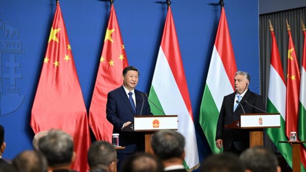 Xi Jinping i premier Węgier spotkali się z dziennikarzami