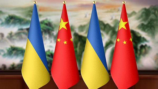 Wang Yi spotkał się z ministrem spraw zagranicznych Ukrainy