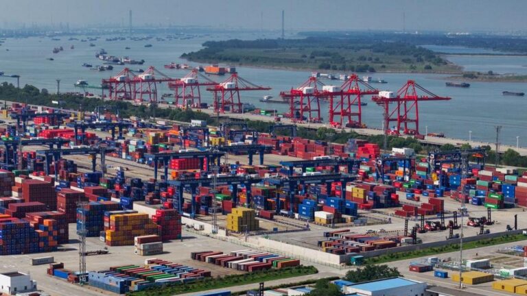 Komentarz: Jakie sygnały można odczytać z dwóch ustanowionych „nowych rekordów” przez chiński handel zagraniczny?