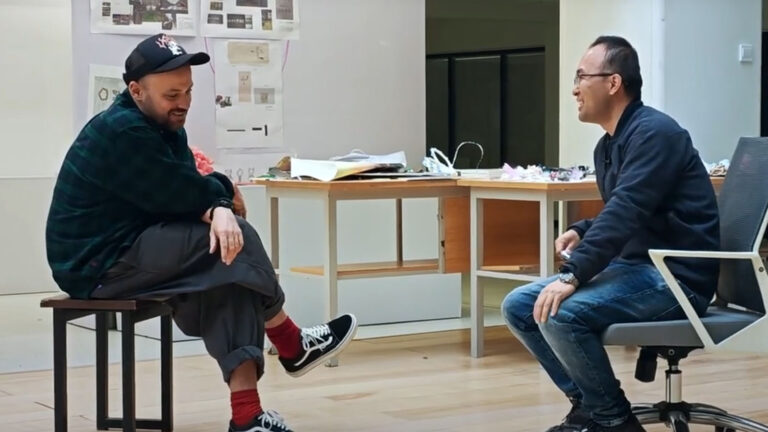 Podróż twórcza polskiego projektanta – od plakatu po integrację kulturową