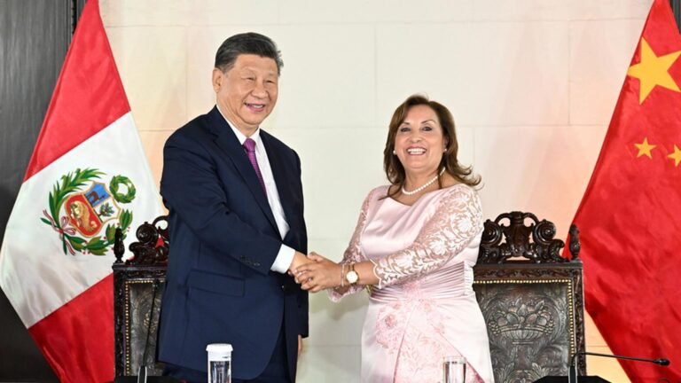 Przywódcy Chin i Peru wzięli udział w otwarciu portu Chancay