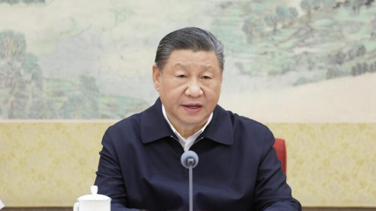 Xi Jinping przewodniczył posiedzeniu Biura Politycznego Komitetu Centralnego KPCh