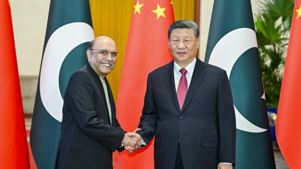 Rozmowy przewodniczącego Xi Jinpinga z prezydentem Pakistanu