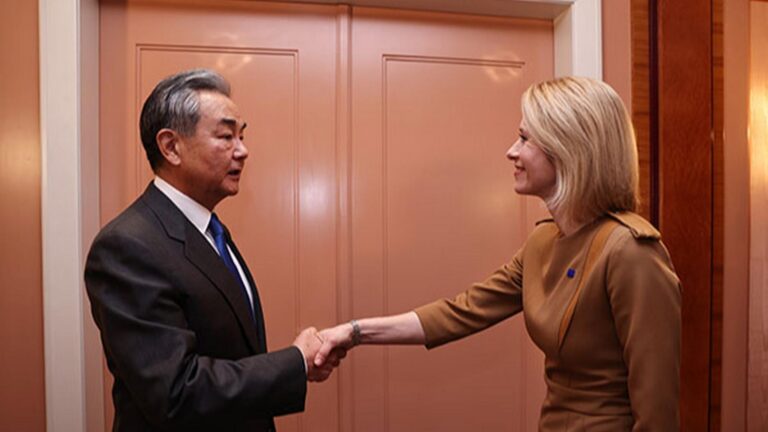 Wang Yi: Chiny i UE powinny pozostać strategicznymi i szanującymi się wzajemnie partnerami