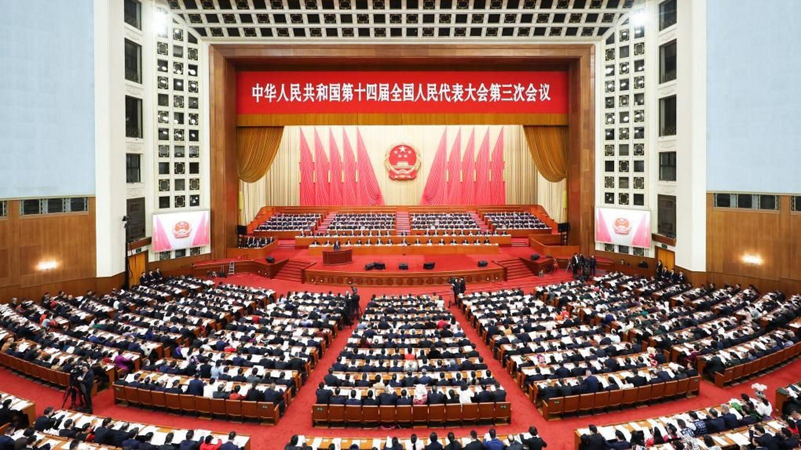 Premier Chin: Celem na 2025 r. jest wzrost PKB o ok. 5%