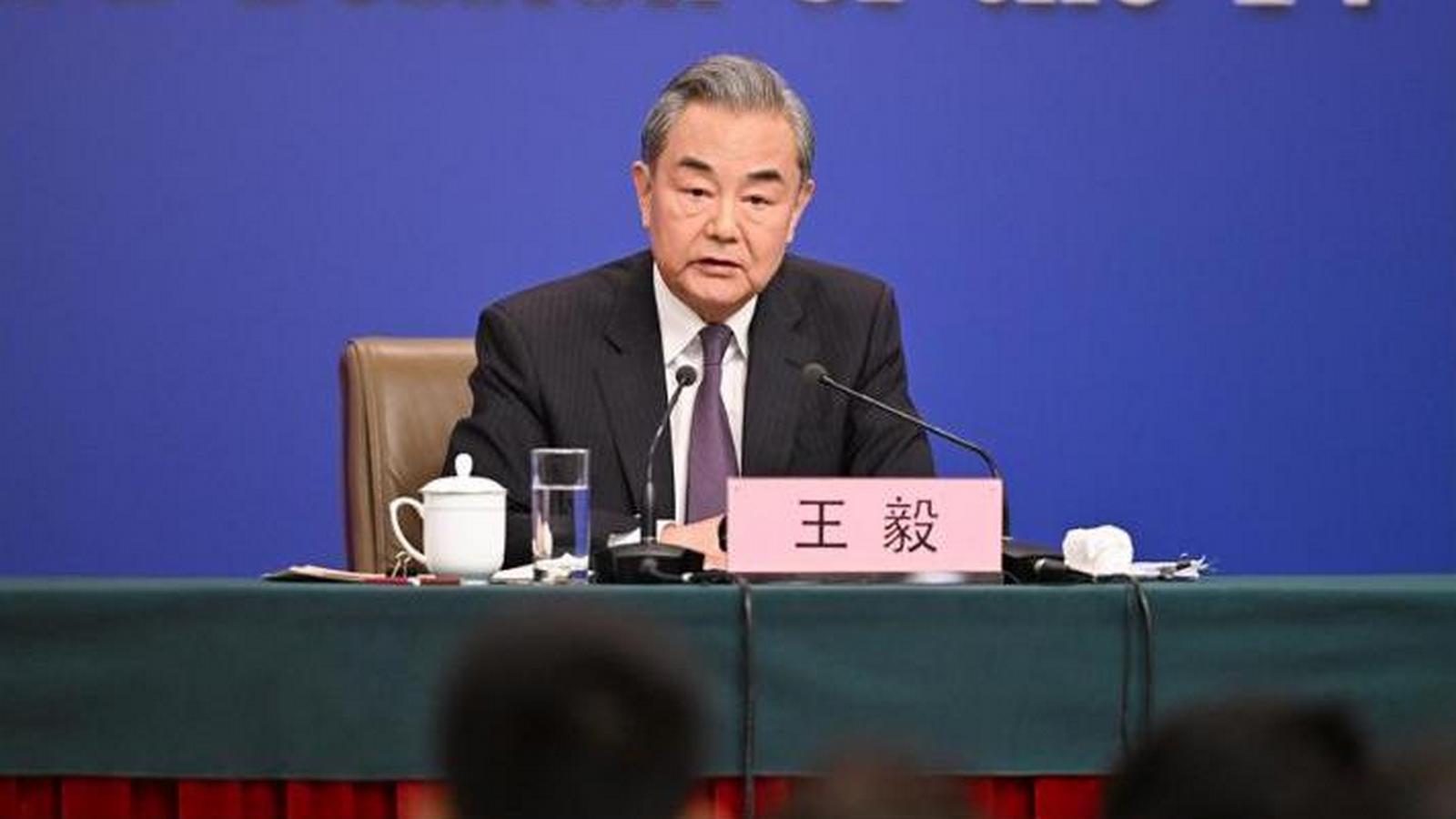 Wang Yi o kryzysie na Ukrainie: Stół negocjacyjny jest końcem konfliktu i punktem wyjścia pokoju