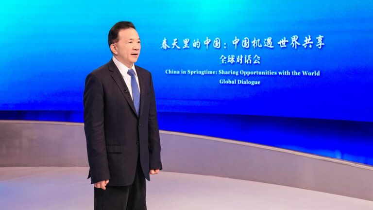 Chiny wiosną: Dzielenie się możliwościami ze światem – dialog w Chicago