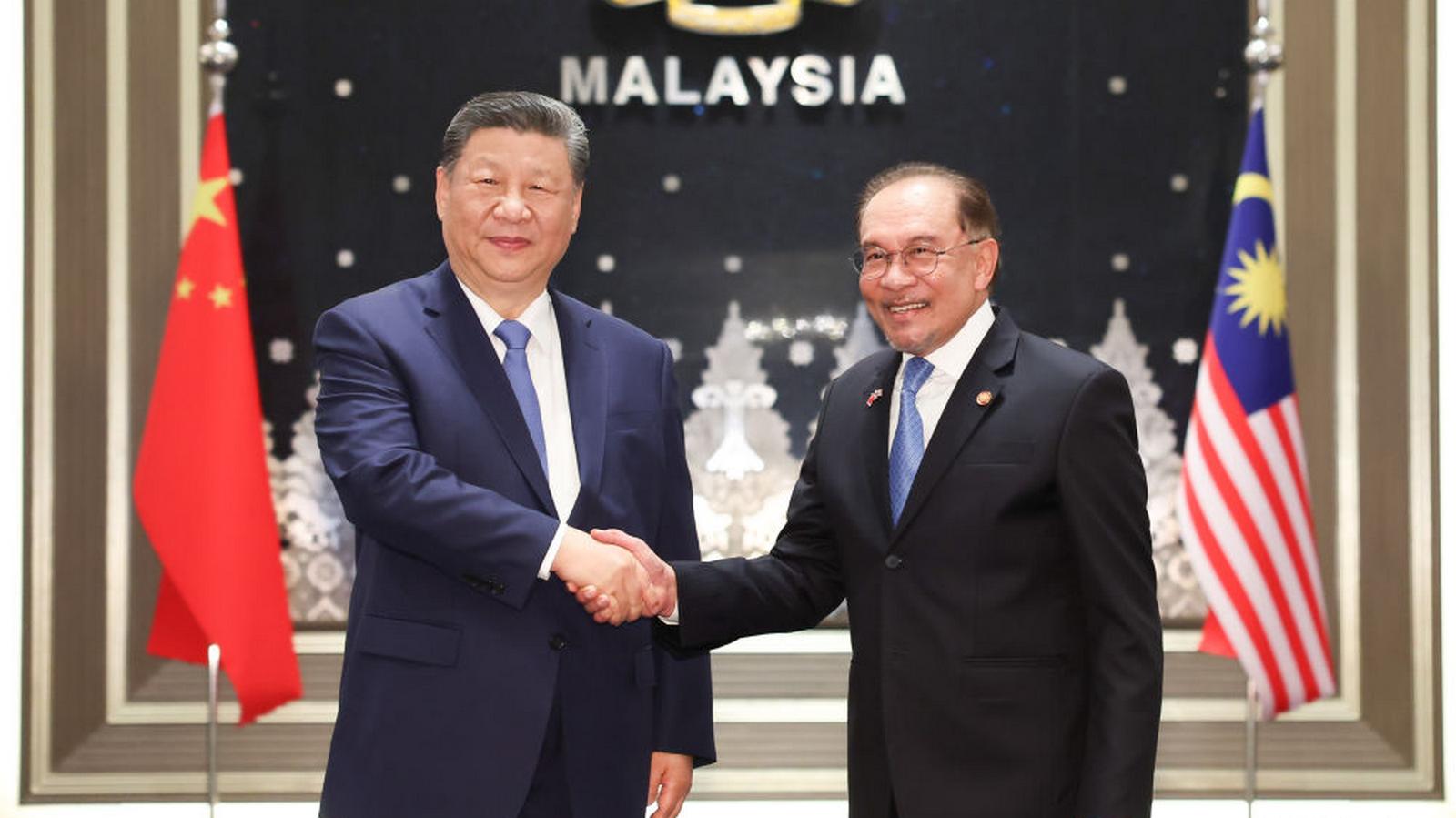 Xi Jinping spotkał się z premierem Malezji