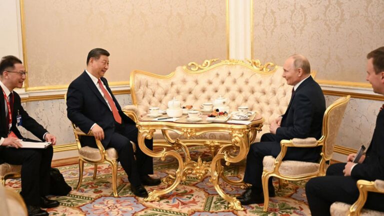 Xi Jinping wzywa do utrzymania strategicznej determinacji i koordynacji między Chinami i Rosją