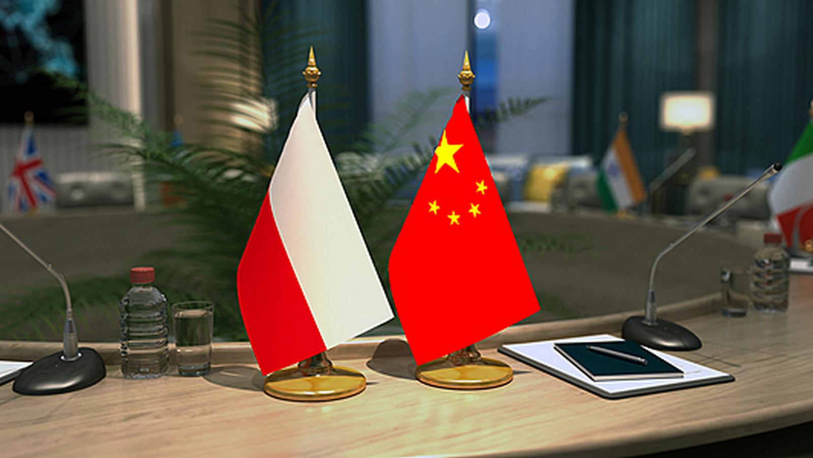 Wang Yi rozmawiał z polskim ministrem spraw zagranicznych