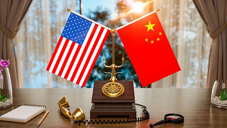 Xi Jinping rozmawiał telefonicznie z prezydentem USA