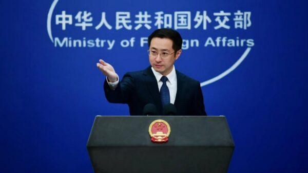 MSZ Chin o trendzie “Becoming Chinese”